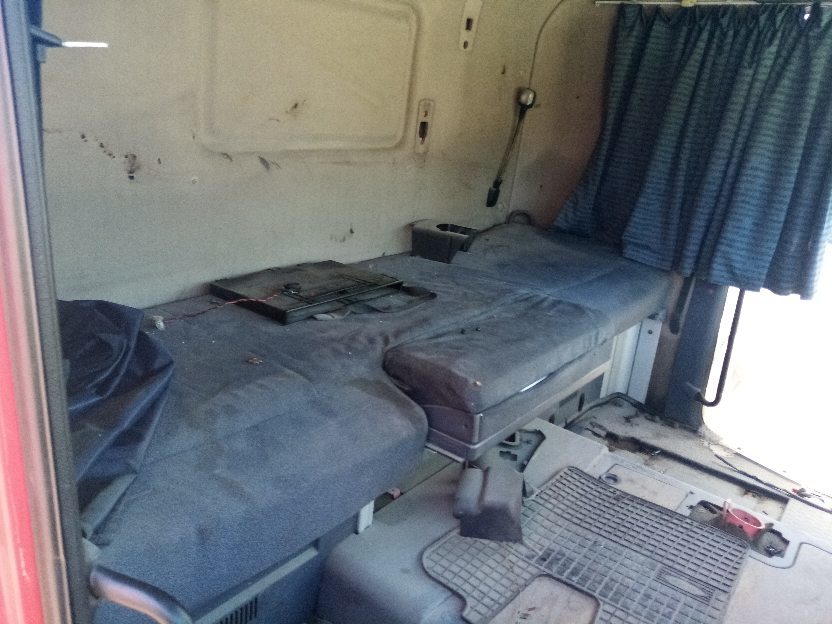 кабина 2-й комплектности б/у \ частично разукомплектована - 2